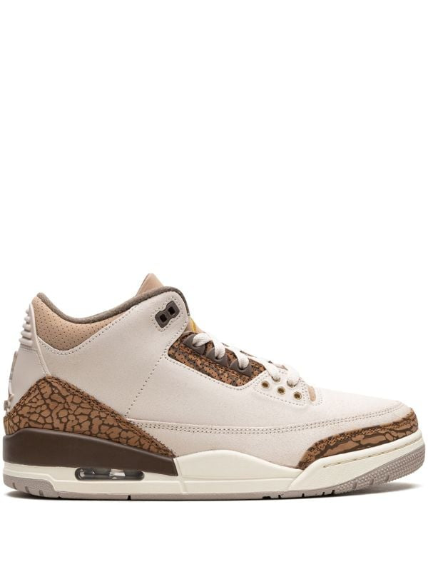 Jordan
Air Jordan 3 "Light Orewood Brown" sneakers