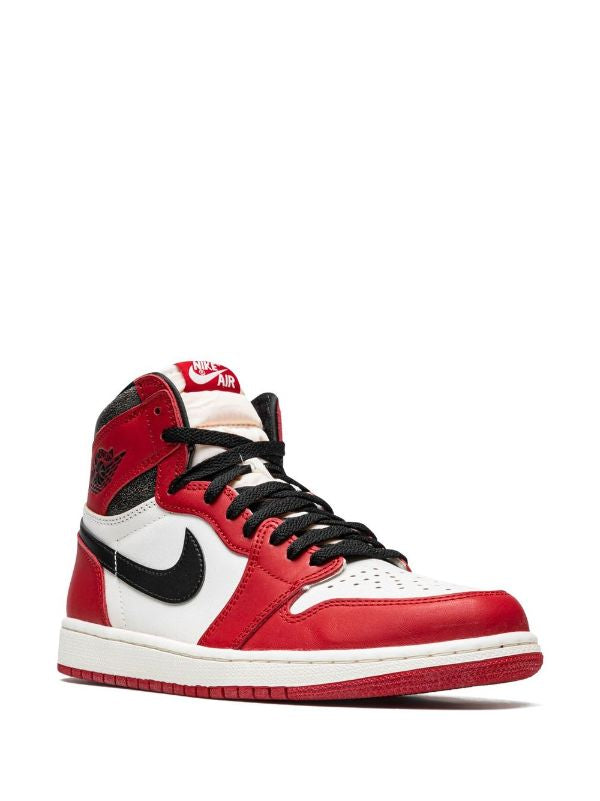 Jordan
Air Jordan 1 Retro High OG "Chicago Lost And Found" sneakers