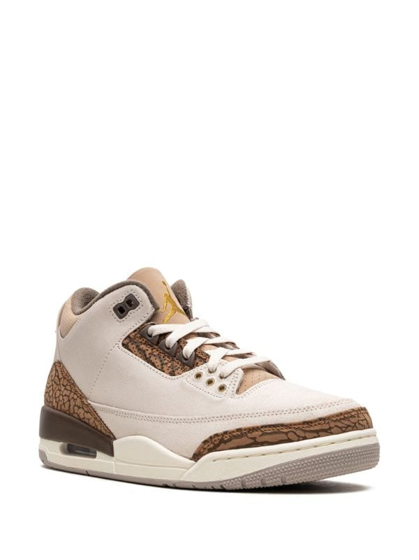 Jordan
Air Jordan 3 "Light Orewood Brown" sneakers