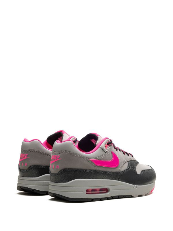 Nike
x HUF Air Max 1 SP "Pink Pow" sneakers