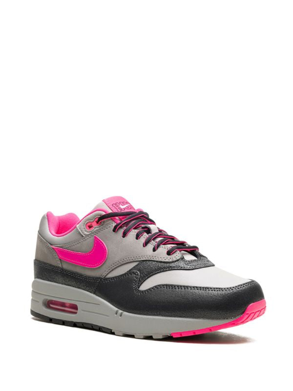 Nike
x HUF Air Max 1 SP "Pink Pow" sneakers