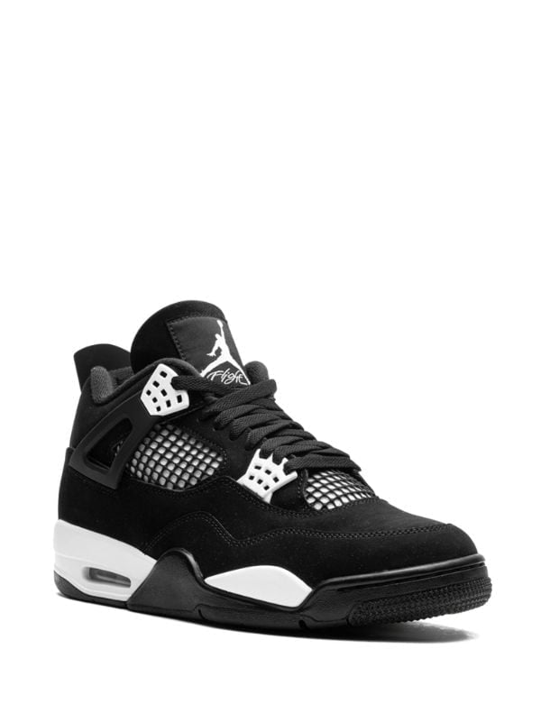 Jordan
Air Jordan 4 "White Thunder" sneakers