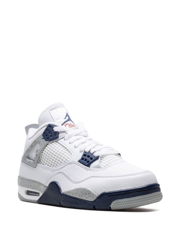 Jordan
Air Jordan 4 "Midnight Navy" sneakers