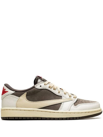 Jordan
x Travis Scott Air Jordan 1 Low OG "Reverse Mocha" sneakers