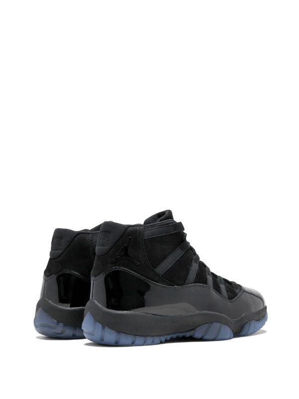 Jordan
Air Jordan 11 Retro "Cap and Gown" sneakers