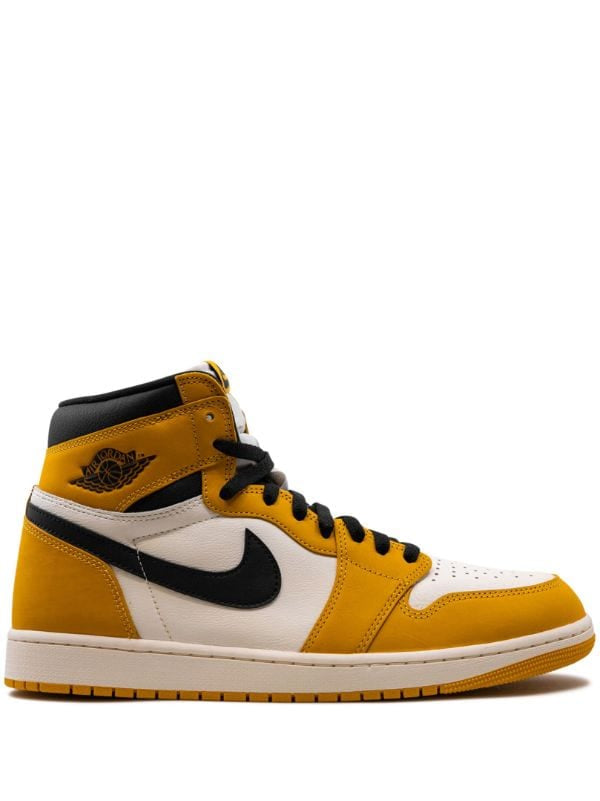 Jordan
Air Jordan 1 Retro High OG "Yellow Ochre" sneakers